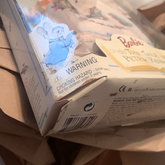 Barbie The Tale of Peter Rabbit Collector Edition - Picture 4 of 15